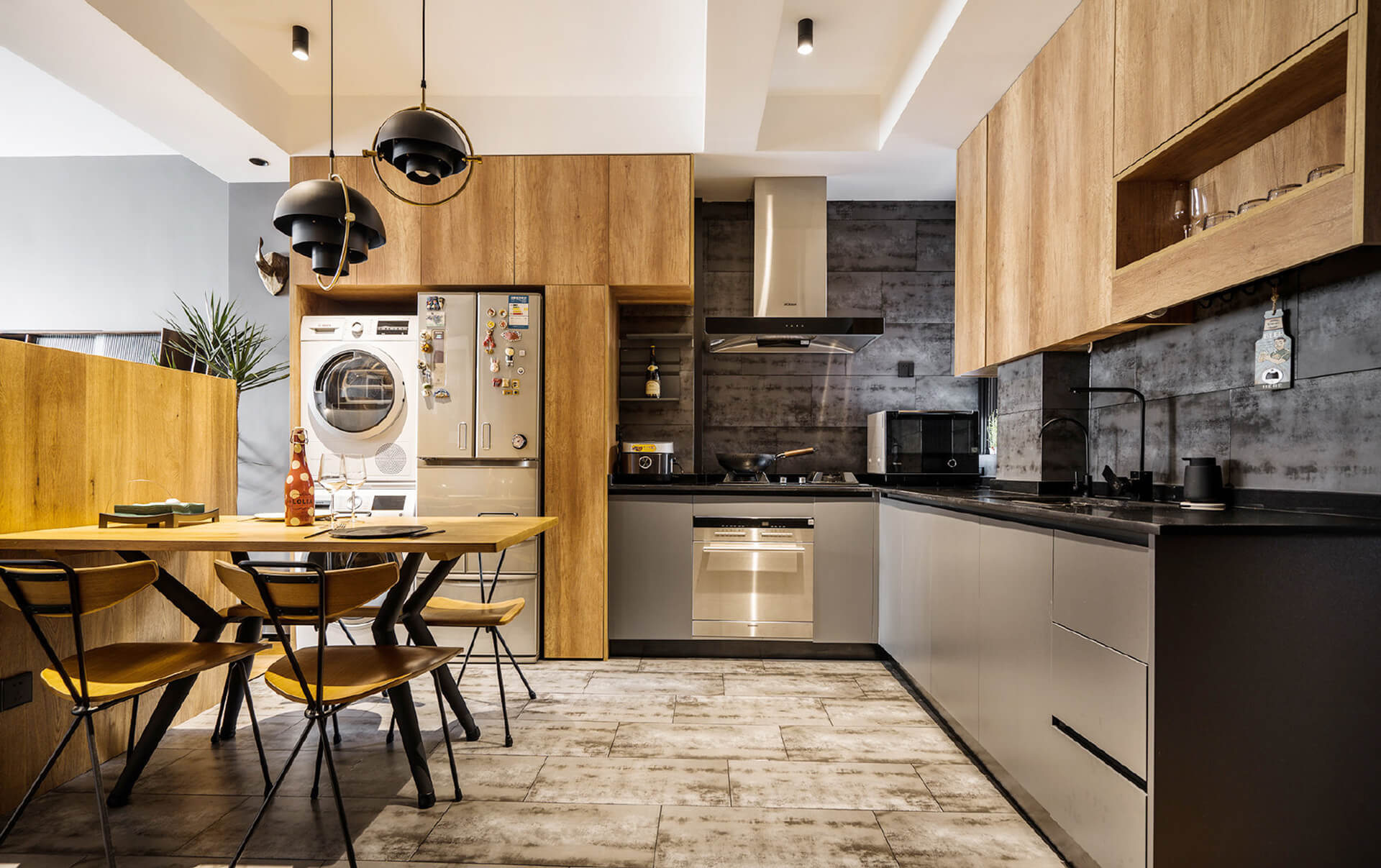 你知道墻面反堿是什么造成的嗎？處理墻面反堿的方法有哪些？