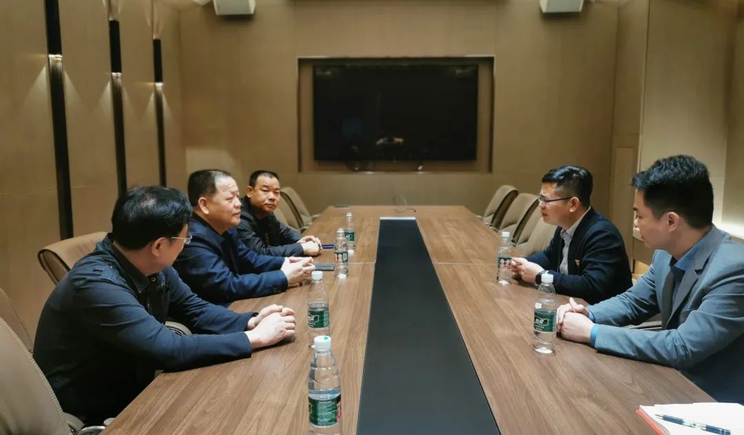 中庭黨建 | 南寧市工商聯(lián)牽線搭橋，集團(tuán)與南寧茂名商會兩新黨組織聯(lián)姻