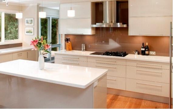 廚房里櫥柜怎么清潔和保養(yǎng)？