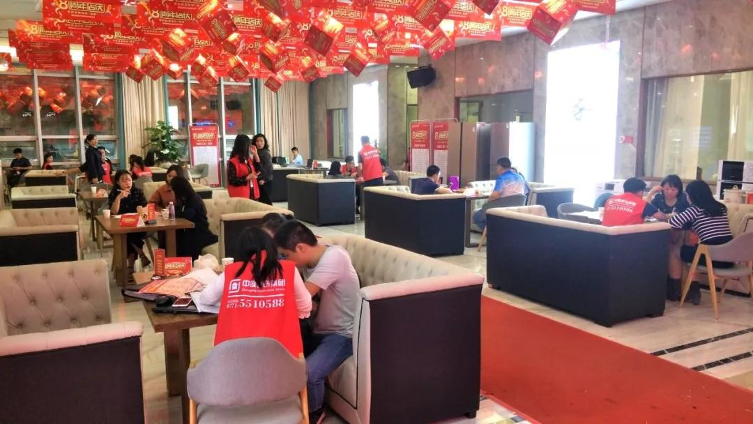 這家公司居然這么火爆，是什么吸引了他們?